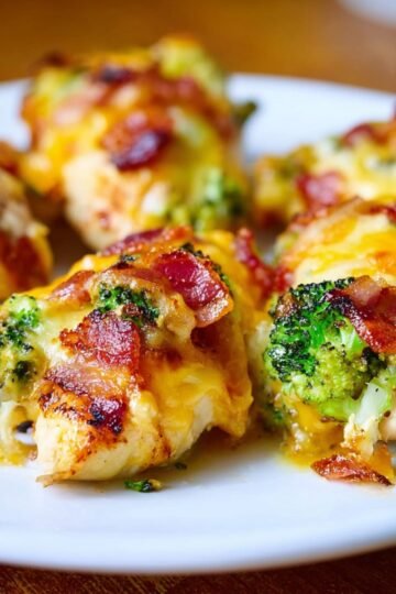 Easy Broccoli Bacon Cheddar Chicken Bake 4 Baked Broccoli Bacon Cheddar Chicken, and melted cheddar.